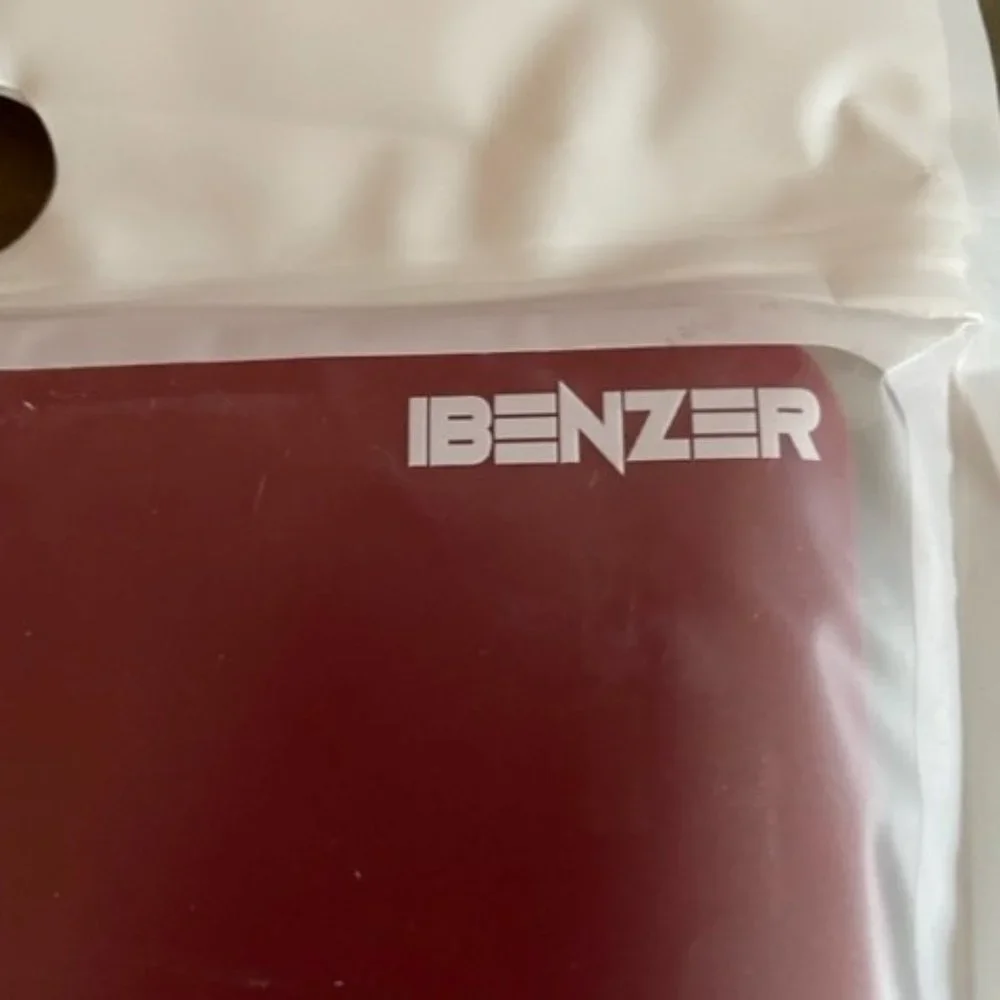 BENZER SOFT SKIN MAC BOOKCASE - RED